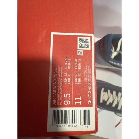 Size 11 - Nike Air Tailwind 79 SE